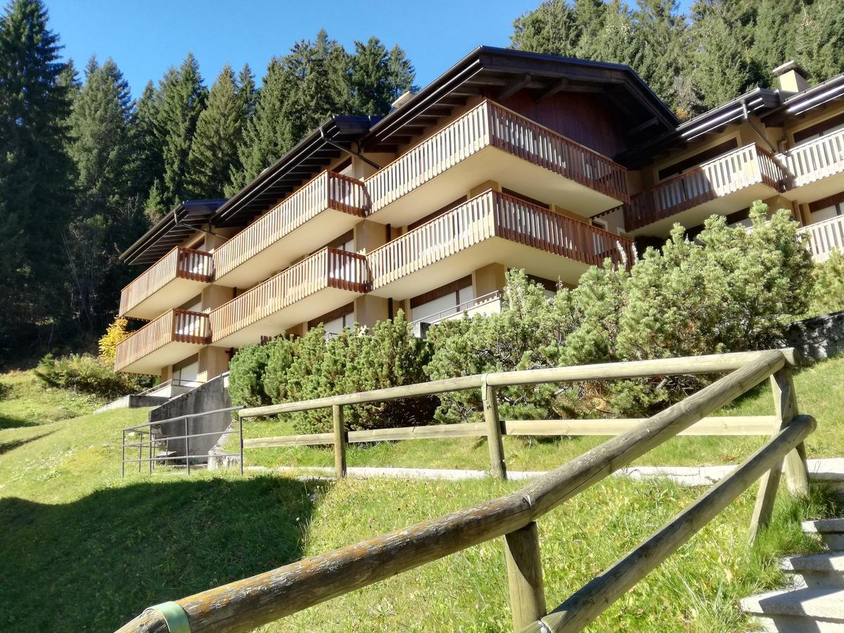 Trilocale Presanella - Serafini Madonna Buitenkant foto